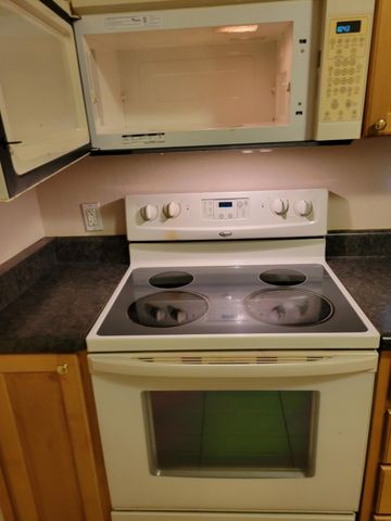 1505 Hudson St Apt 4, Tallahassee, FL 32301