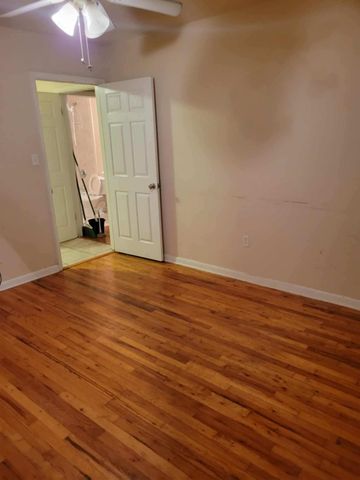 1505 Hudson St Apt 4, Tallahassee, FL 32301