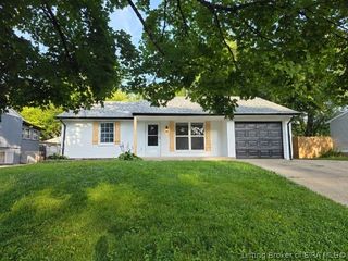 111 Webster Boulevard, Jeffersonville, IN 47130
