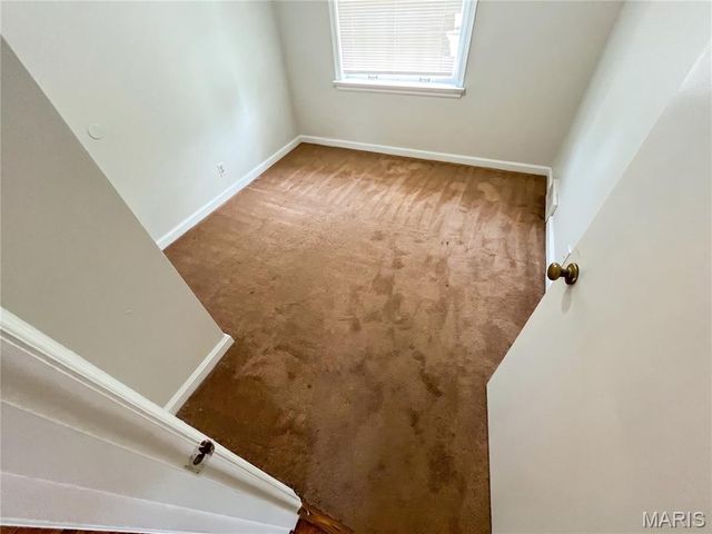 10449 Bellefontaine Road, St Louis, MO 63137