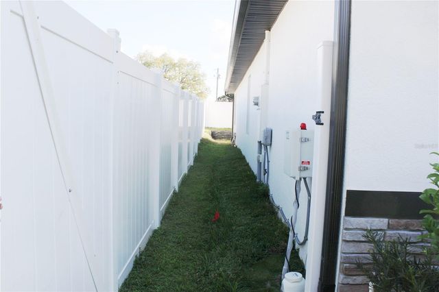 113 W REDDING STREET, Davenport, FL 33837