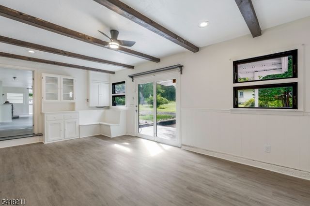 68 Trenton Ave, Frenchtown Boro, NJ 08825