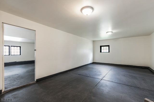 68 Trenton Ave, Frenchtown Boro, NJ 08825