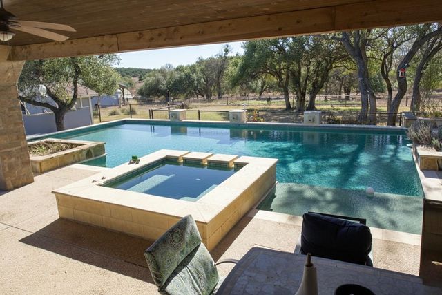 1159 Astral PT, Spring Branch, TX 78070