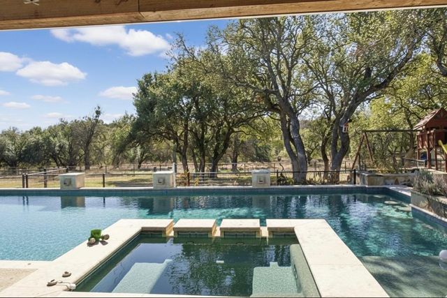 1159 Astral PT, Spring Branch, TX 78070