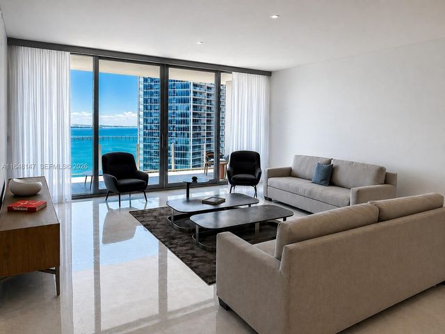 300 Biscayne Blvd Way 4604, Miami, FL 33131