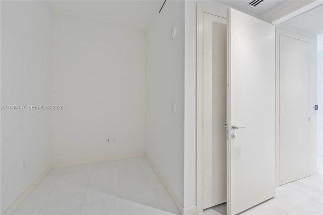 300 Biscayne Blvd Way 4604, Miami, FL 33131
