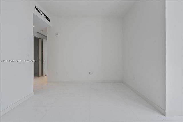 300 Biscayne Blvd Way 4604, Miami, FL 33131