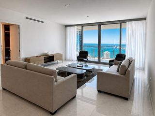 300 Biscayne Blvd Way 4604, Miami, FL 33131
