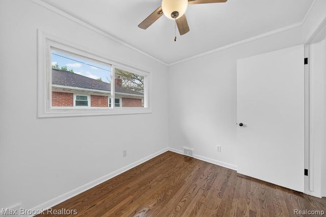 3062 Ferris Avenue, Lincoln Park, MI 48146