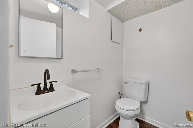 3062 Ferris Avenue, Lincoln Park, MI 48146