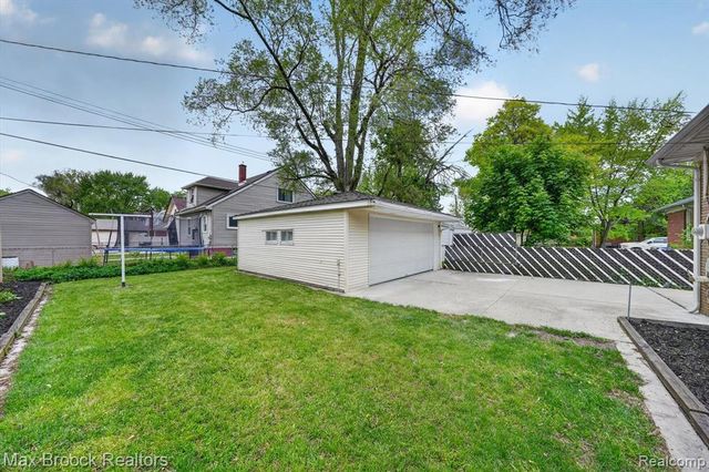 3062 Ferris Avenue, Lincoln Park, MI 48146