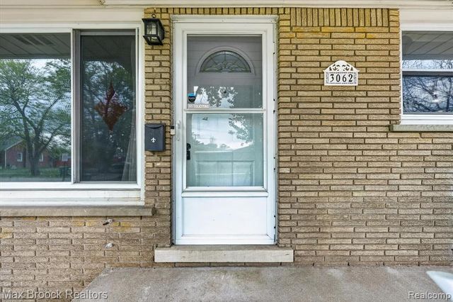 3062 Ferris Avenue, Lincoln Park, MI 48146