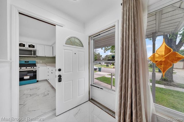 3062 Ferris Avenue, Lincoln Park, MI 48146