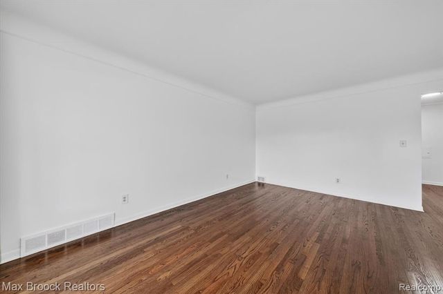 3062 Ferris Avenue, Lincoln Park, MI 48146