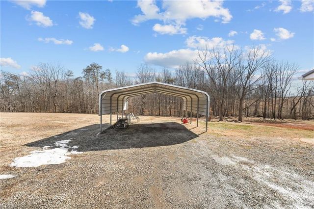 5488 NC Highway 8, Lawsonville, NC 27022