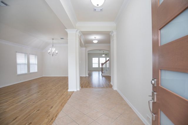 8802 Rocky Knoll Lane, Rosenberg, TX 77469