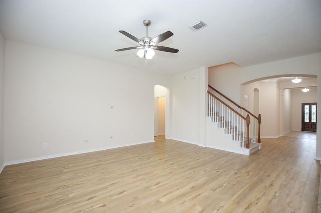 8802 Rocky Knoll Lane, Rosenberg, TX 77469