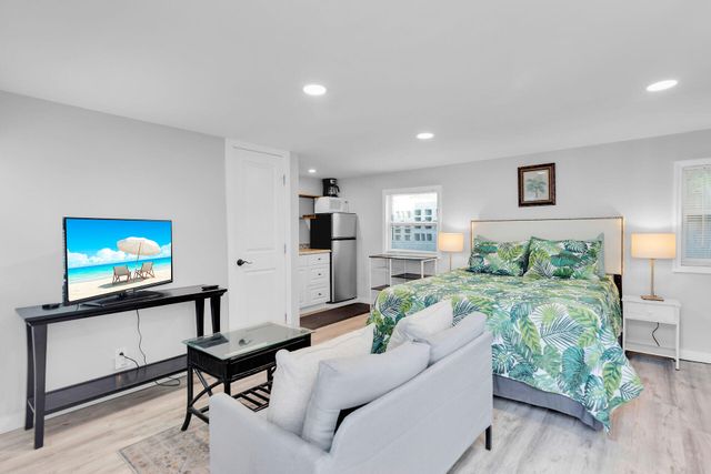2211 Staples Avenue, Key West, FL 33040