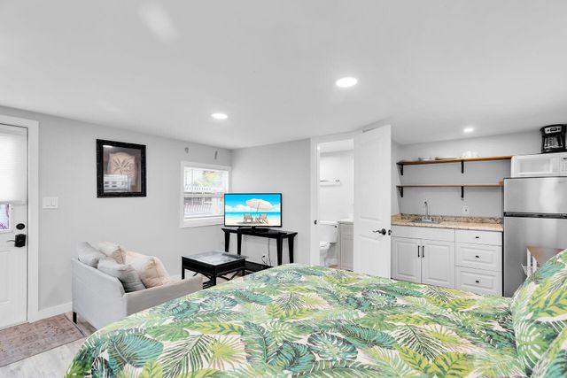 2211 Staples Avenue, Key West, FL 33040