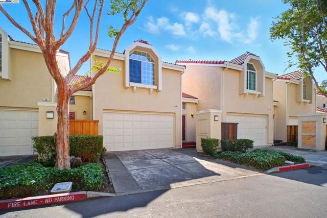 22 Sea Crest Terrace, Fremont, CA 94536