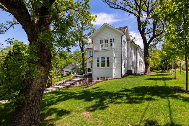 4717 Meadow Road, Edina, MN 55424