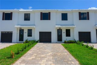 854 SW 1st Street, Florida City, FL 33034