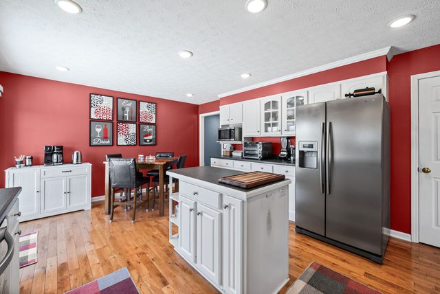 1130 Emerson Cir, Hopkinsville, KY 42240