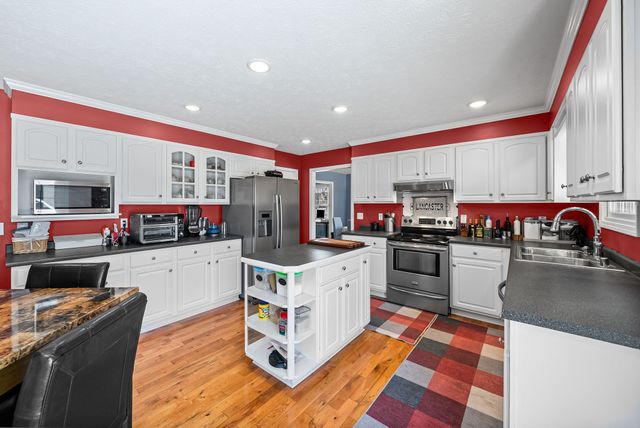 1130 Emerson Cir, Hopkinsville, KY 42240