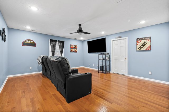 1130 Emerson Cir, Hopkinsville, KY 42240