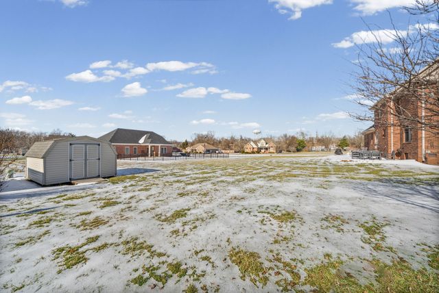 1130 Emerson Cir, Hopkinsville, KY 42240