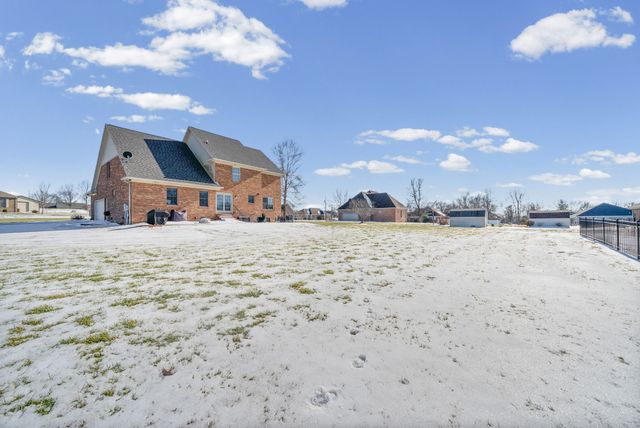 1130 Emerson Cir, Hopkinsville, KY 42240