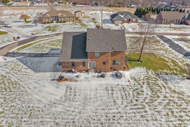 1130 Emerson Cir, Hopkinsville, KY 42240