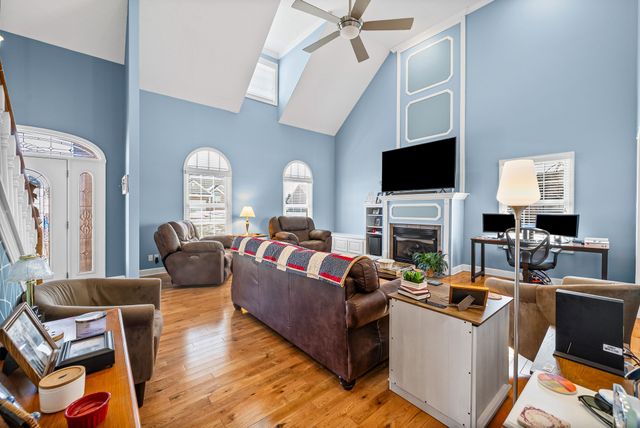 1130 Emerson Cir, Hopkinsville, KY 42240