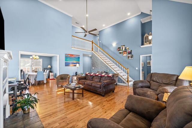 1130 Emerson Cir, Hopkinsville, KY 42240