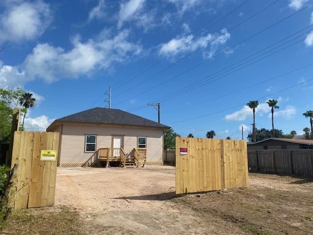 202 W Jefferson, Port Isabel, TX 78578