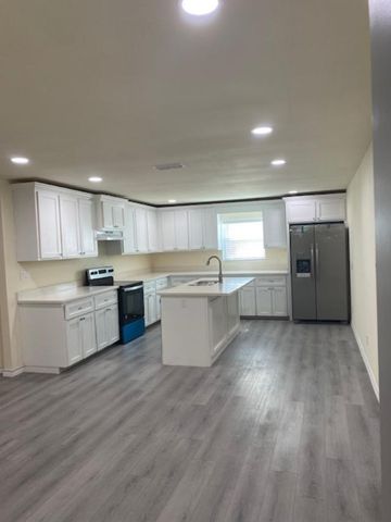 202 W Jefferson, Port Isabel, TX 78578