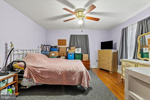 33 N ADAMS ST, York, PA 17404