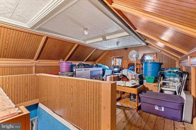 33 N ADAMS ST, York, PA 17404