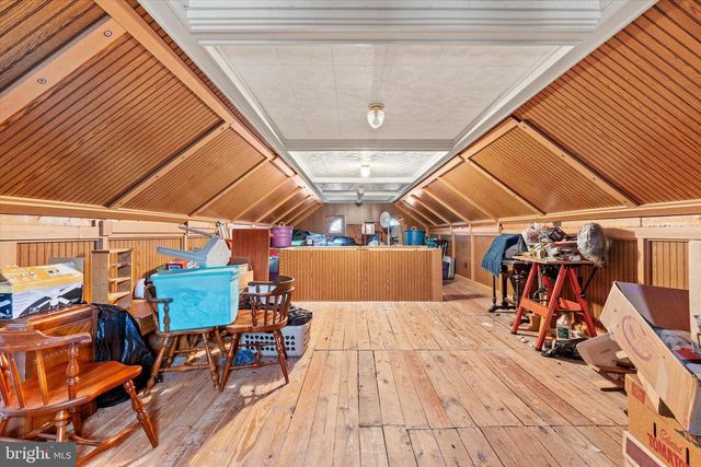 33 N ADAMS ST, York, PA 17404