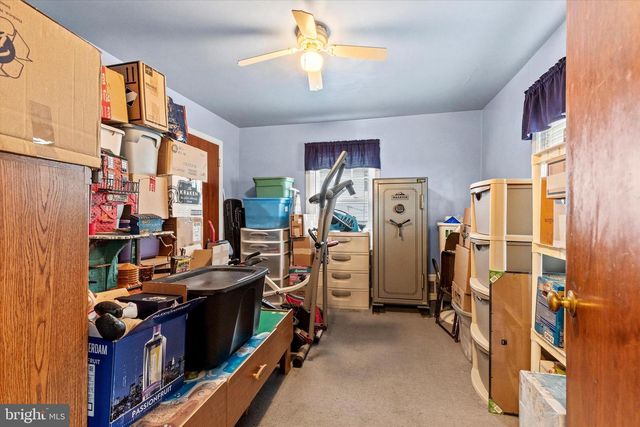 33 N ADAMS ST, York, PA 17404