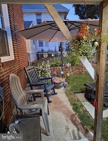 33 N ADAMS ST, York, PA 17404