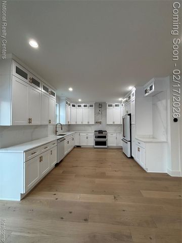 10024 Borgman Avenue, Huntington Woods, MI 48070