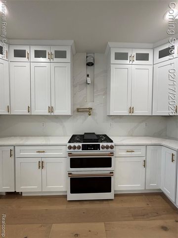 10024 Borgman Avenue, Huntington Woods, MI 48070