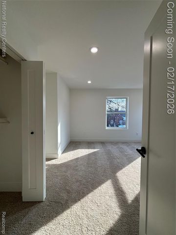 10024 Borgman Avenue, Huntington Woods, MI 48070