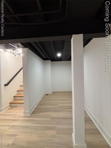 10024 Borgman Avenue, Huntington Woods, MI 48070