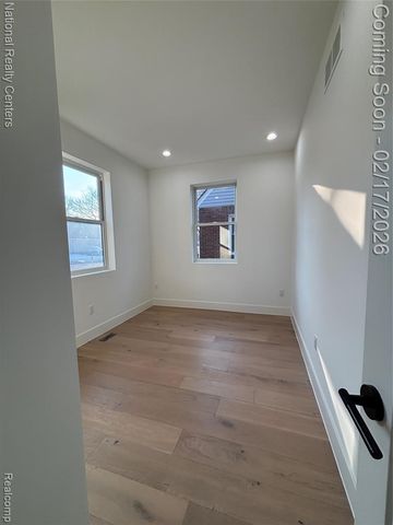 10024 Borgman Avenue, Huntington Woods, MI 48070