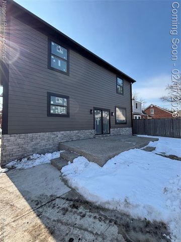 10024 Borgman Avenue, Huntington Woods, MI 48070