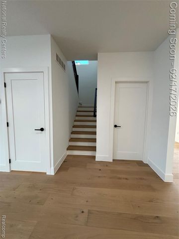 10024 Borgman Avenue, Huntington Woods, MI 48070