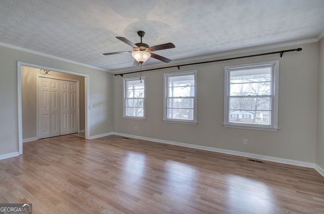 5410 Mill Valley Drive, Douglasville, GA 30135